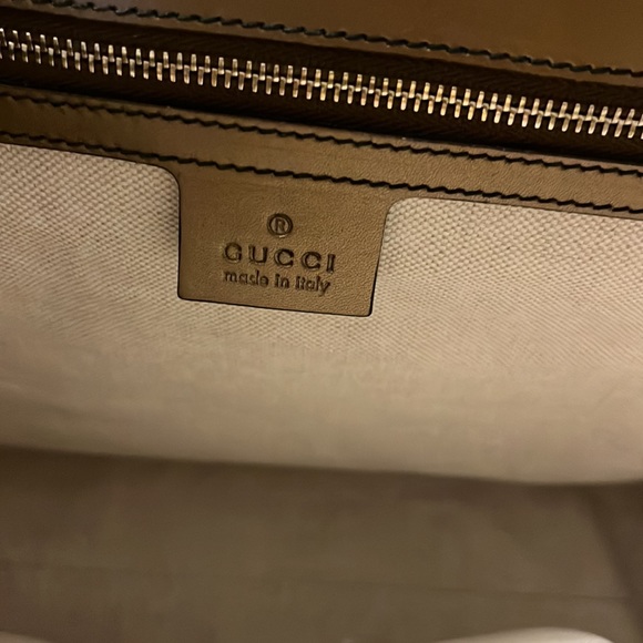 Authentic Gucci luxury bag - Picture 11 of 13